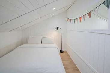 Taean Palm Beach Pension