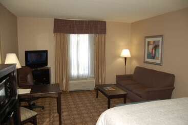 شقة فندقية Hampton Inn & Suites Charlotteairport