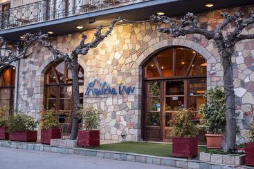 ホテル Arahova Inn