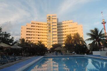 酒店 Calypso Cancun