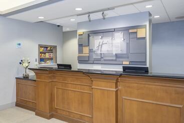 Holiday Inn Express Hotel & Suites East End, An Ihg