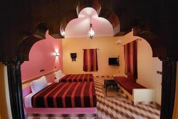 Отель Jnane La Kasbah