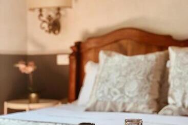 בית מלון כפרי Residenza Sciarra B&B