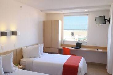 فندق One Coatzacoalcos Forum