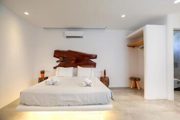 בית מלון כפרי Petinaros