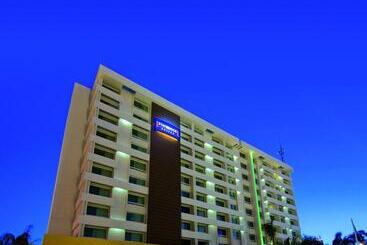 Отель Staybridge Suites Guadalajara Expo, An Ihg