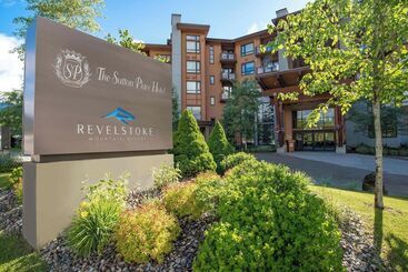 Sutton Place Hotel Revelstoke Mountain Resort