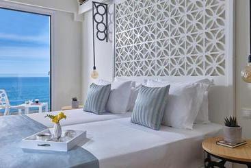 Отель Vasia Boulevard