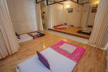 Hotel Baan Grood Arcadia Resort & Spa