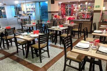 酒店 Brisa Tropical De Macaé