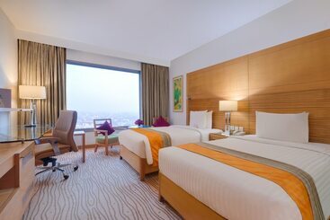 호텔 Courtyard By Marriott Gurugram Downtown