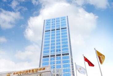 Golden Eagle Summit Hotel Downtown