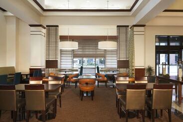 ホテル Hilton Garden Inn Virginia Beach Town Center