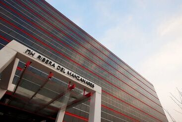 בית מלון כפרי NH Madrid Ribera Del Manzanares