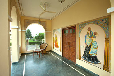 Hotel Sara Vilas
