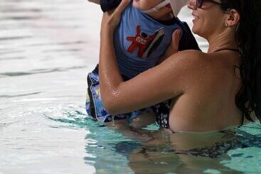 هتل Staybridge Suites Yas Island Abu Dhabi, An Ihg