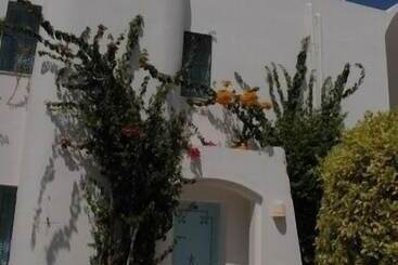 アパートホテル Menzel Dija