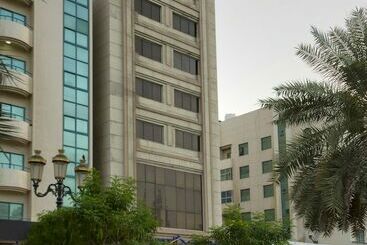 Rayan Hotel Corniche