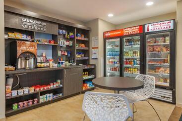 فندق Candlewood Suites Fort Myers/sanibel Gateway, An Ihg