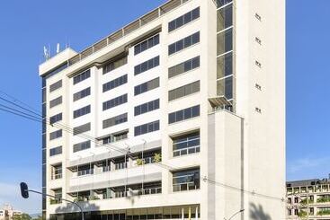 Diez Hotel Categoría Colombia