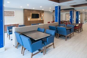 Holiday Inn Express Hotel & Suites Plano West   Frisco, An Ihg