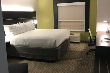 酒店 Holiday Inn Express Arrowood, An Ihg