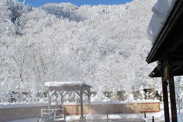 ریوکان Jozankei Grand Hotel Zuien