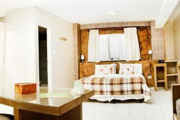 فندق La Rozada Suites