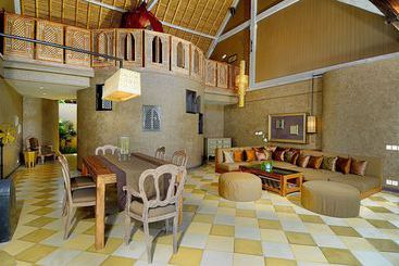 Отель Space Villas Bali