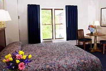 هتل Constitution Inn
