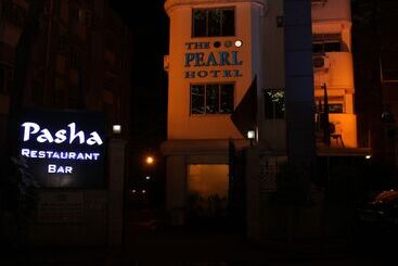 The Pearl Hotel, Kolkata