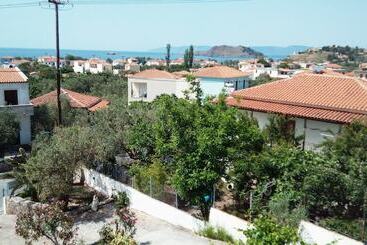 آپارتمان Anessis Studios