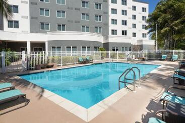فندق Courtyard By Marriott Miami West/fl Turnpike