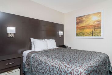 호텔 Days Inn By Wyndham Faribault