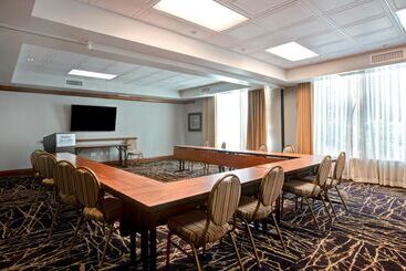 בית מלון כפרי Hampton Inn & Suites Greenville Downtown Riverplace