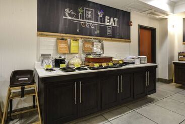 فندق Hampton Inn Bryant