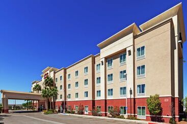 בית מלון כפרי Hampton Inn & Suites El Paso West