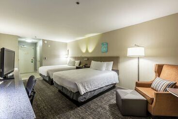 בית מלון כפרי Hilton Garden Inn Fairfield