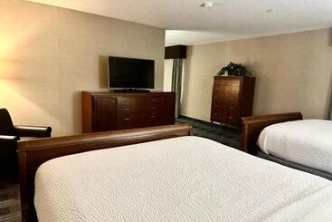 בית מלון כפרי Holiday Inn Express And Suites Meriden, An Ihg