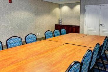 בית מלון כפרי Holiday Inn Express & Suites Sioux City South, An Ihg