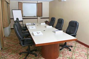 هتل Homewood Suites By Hilton Hartford Downtown