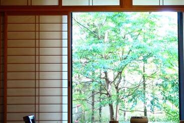 בית מלון כפרי Hidatei Hanaougi