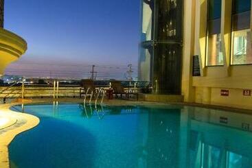 בית מלון כפרי Vesta International