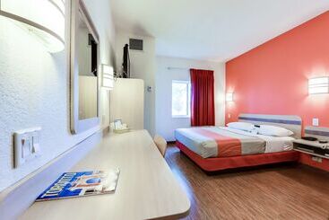 Motel 6 Mississauga, On Toronto