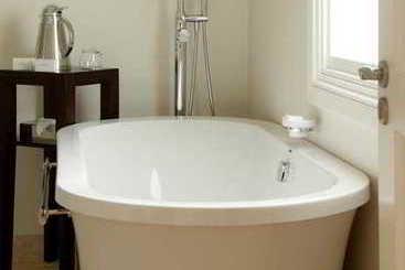 Quarters Hotel Avondale Road