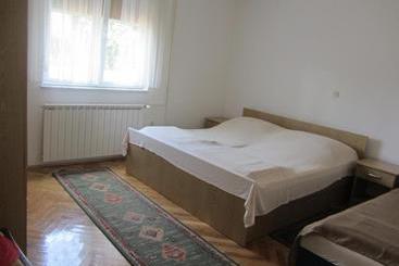Apartments Ana