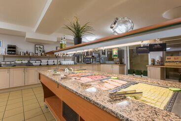 هتل a&o Dortmund Hauptbahnhof