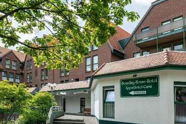 هتل Boardinghouse Burgpark