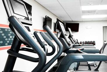 בית מלון כפרי Hampton Inn & Suites Richmond/glenside