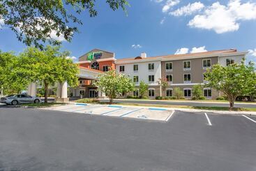 فندق Holiday Inn Express Silver Springs   Ocala, An Ihg